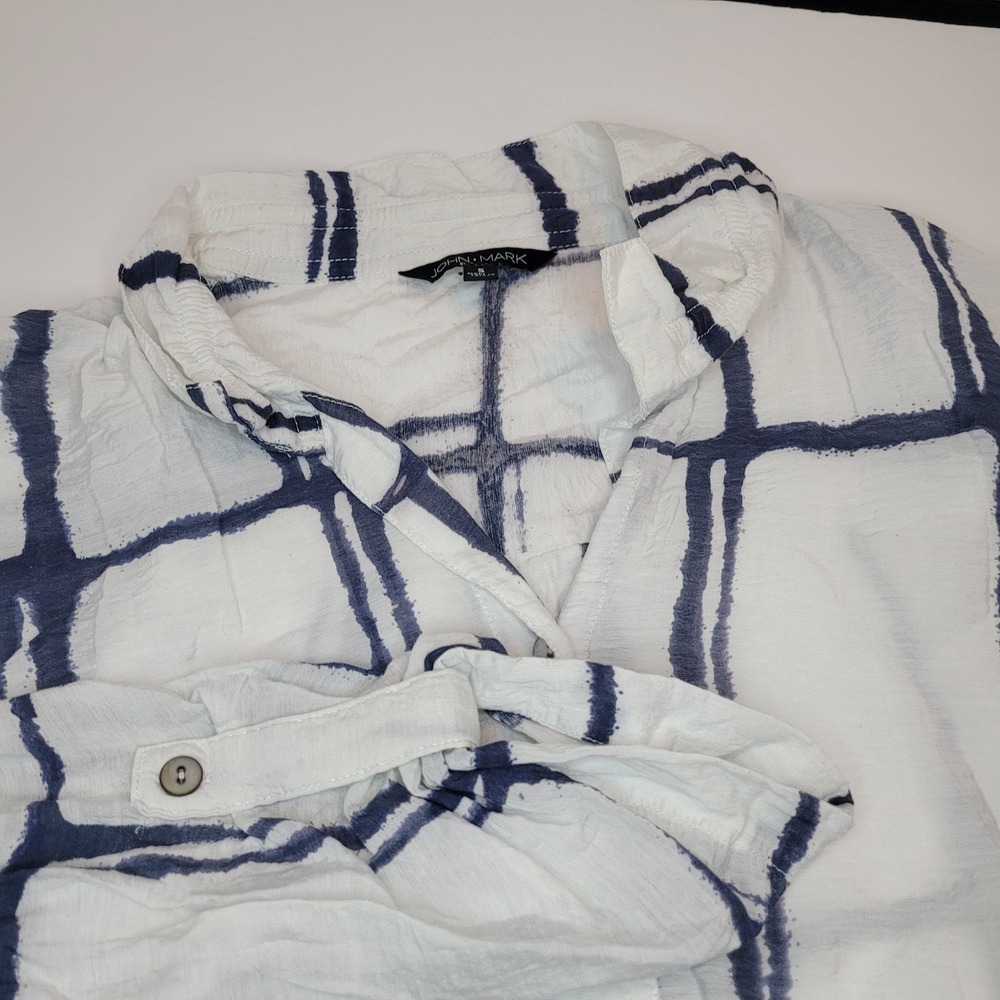 John Mark Button Down Shirt Womens Small White Navy Plaid Excellent Crinkle Top